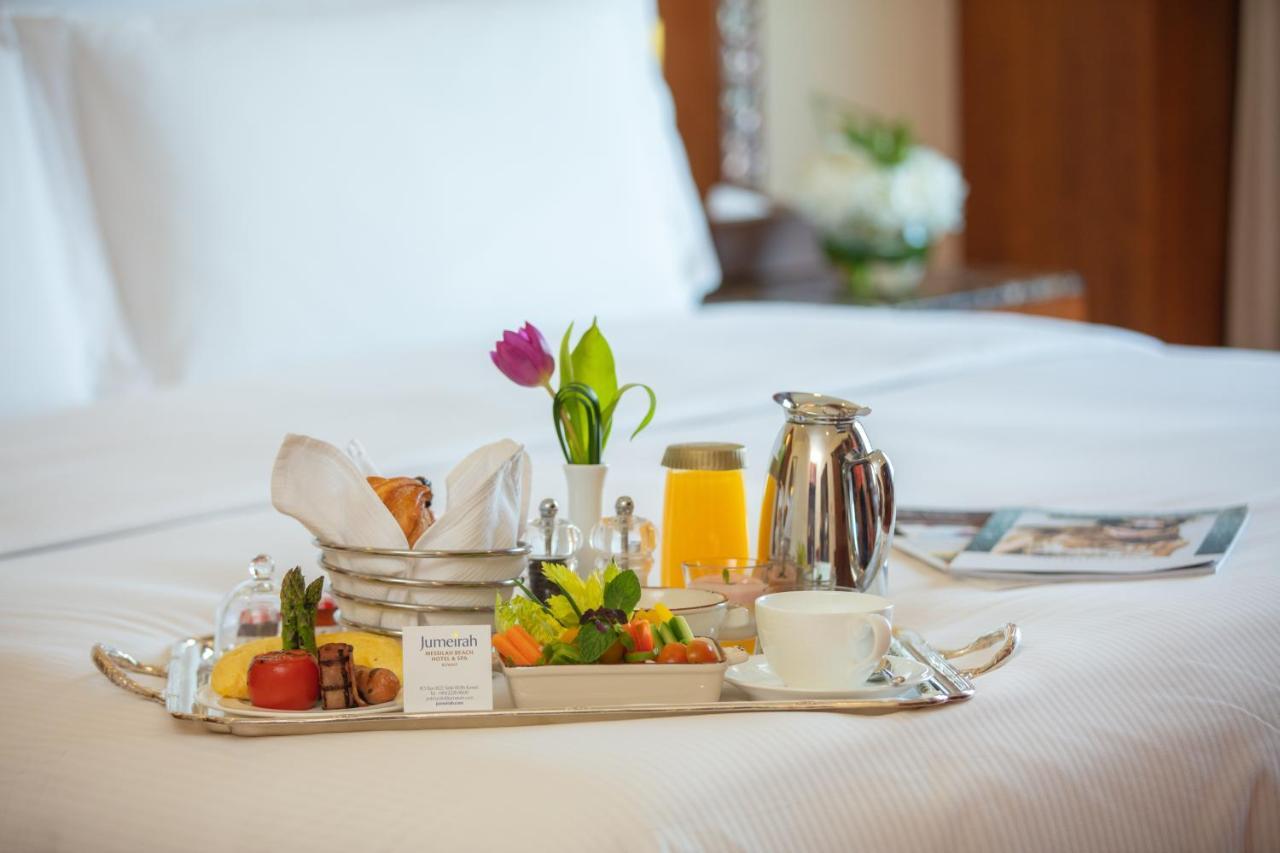 Jumeirah Messilah Beach Kuwait Kuwait City Exteriér fotografie Room service